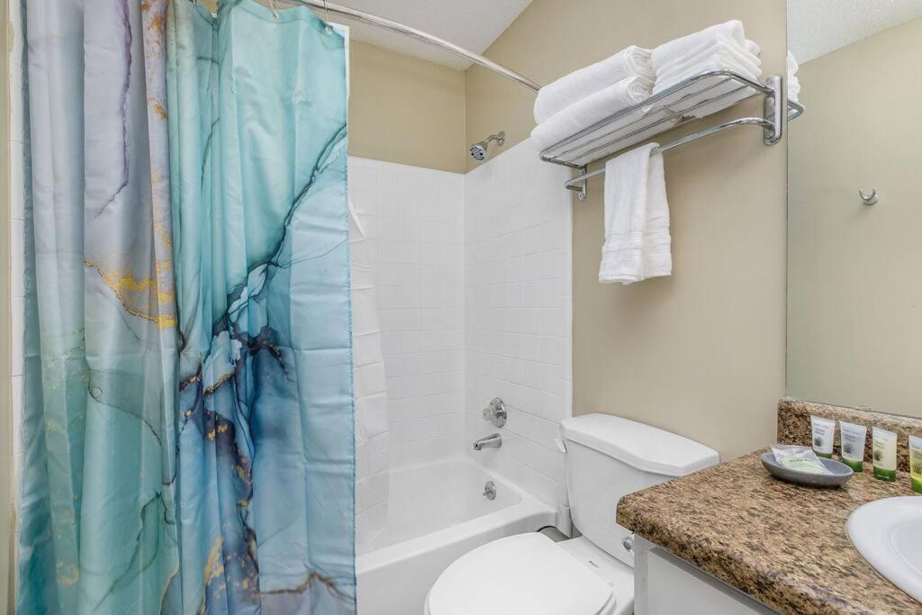 Charming Apartment With Wi-Fi Charlotte Bagian luar foto